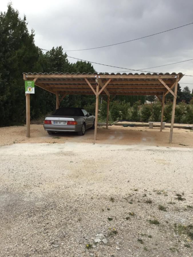 Partie De Mas En Campagne Apartment Кавайон Екстериор снимка